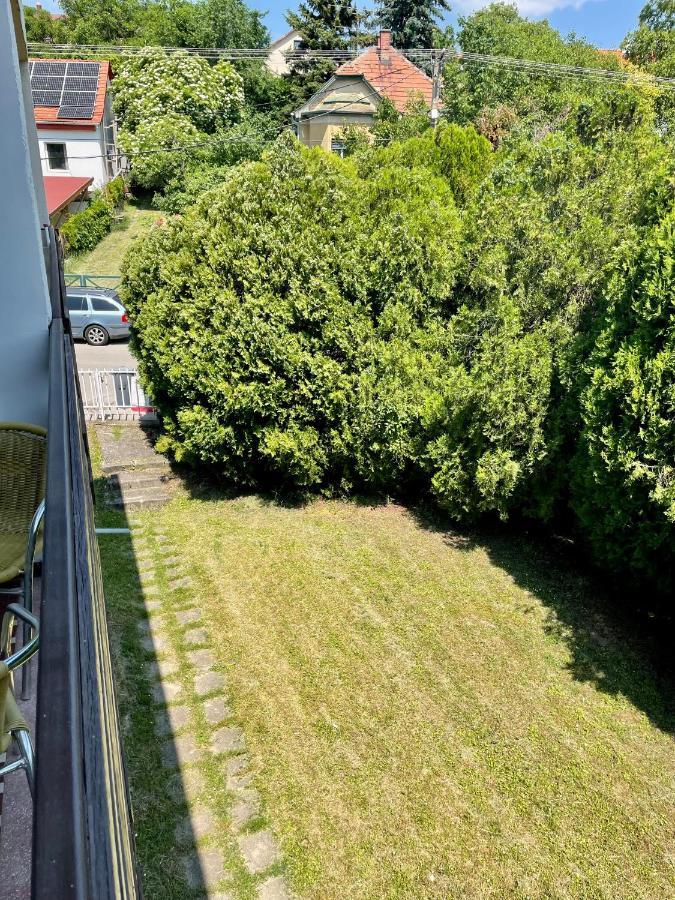 BalatonalmádiViktoria Apartmanアパートメント エクステリア 写真